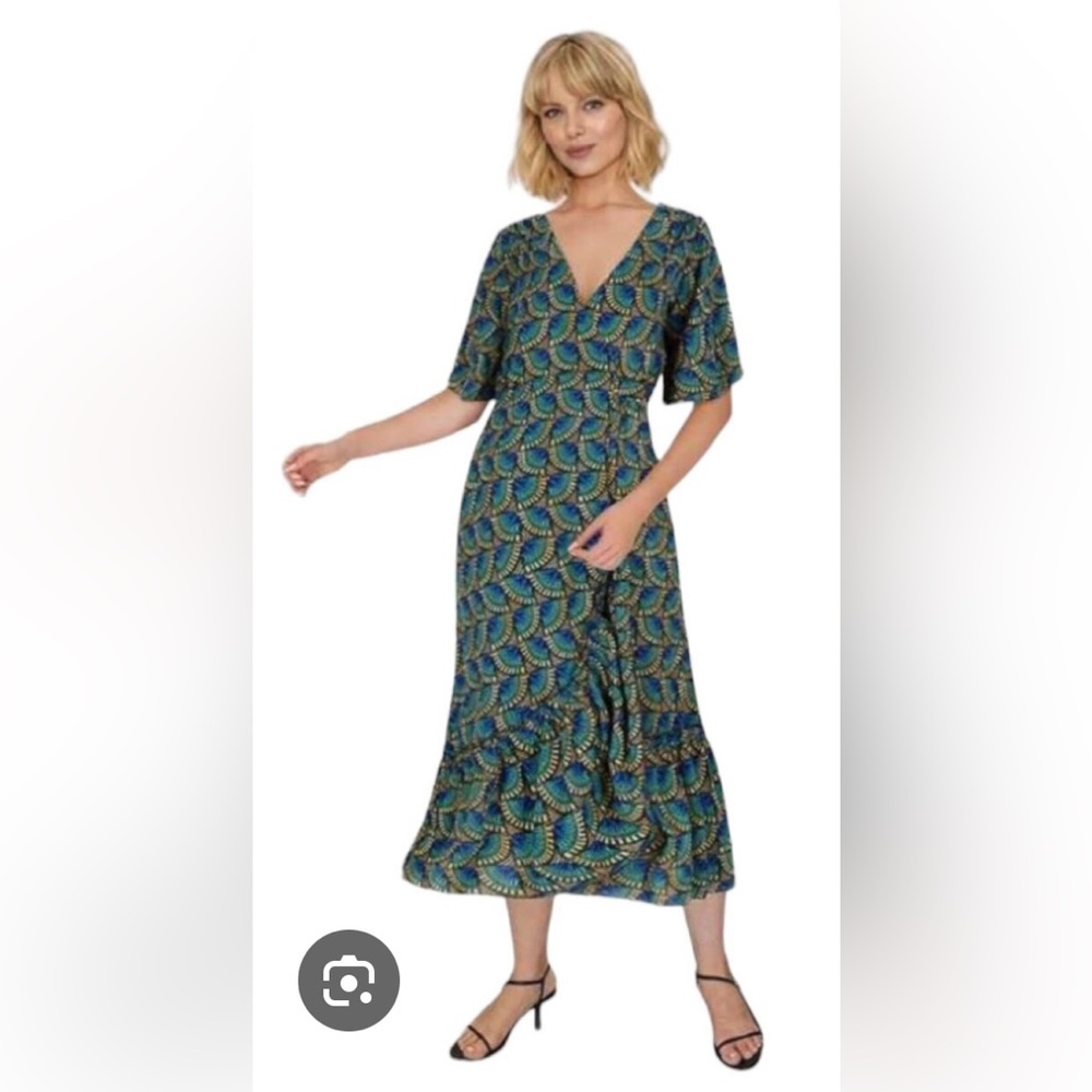 Blue Patterned V-Neck Midi Dress with Short Sleeves